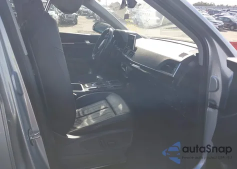 2018 Audi Q5 2.0T Premium/2.0T Tech Premium z USA, uszkodzony, nr VIN WA1ANAFY6J2196373